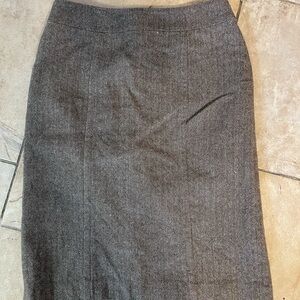 Banana Republic brown and cream Herringbone Fabric pencil skirt size 4